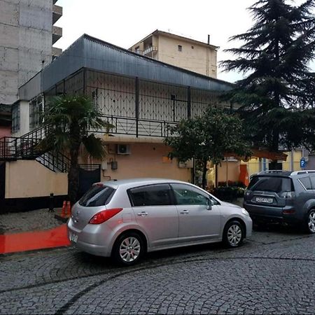 Enjoy The Hostel Батуми Экстерьер фото