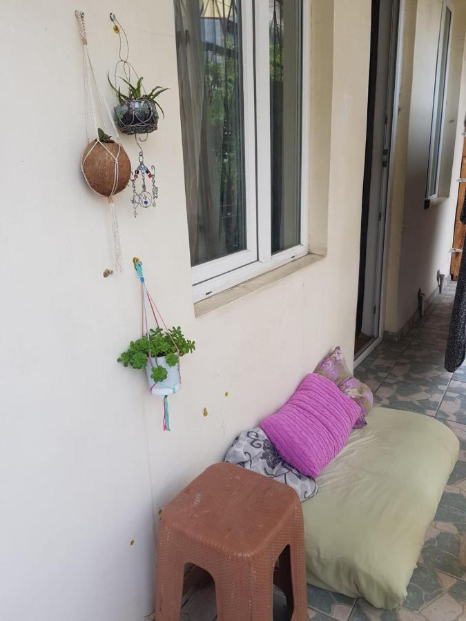Enjoy The Hostel Батуми Экстерьер фото