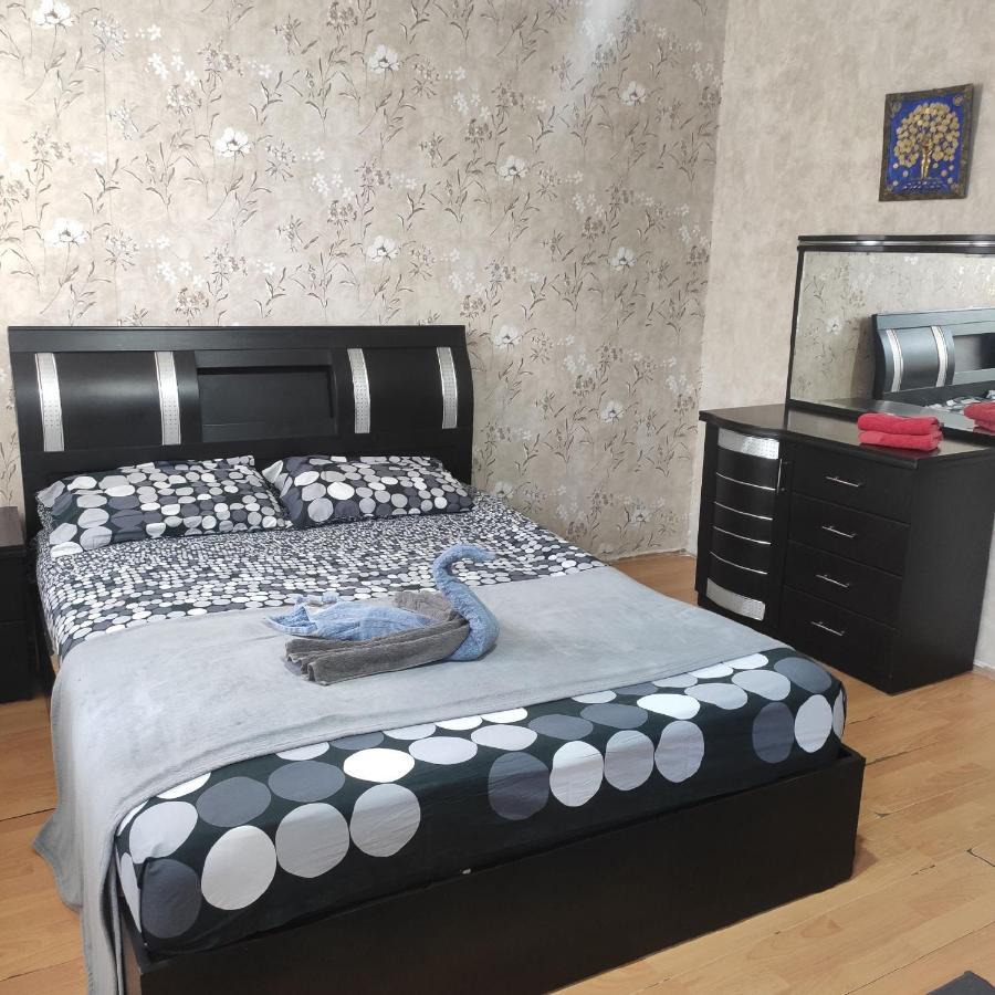 Enjoy The Hostel Батуми Экстерьер фото