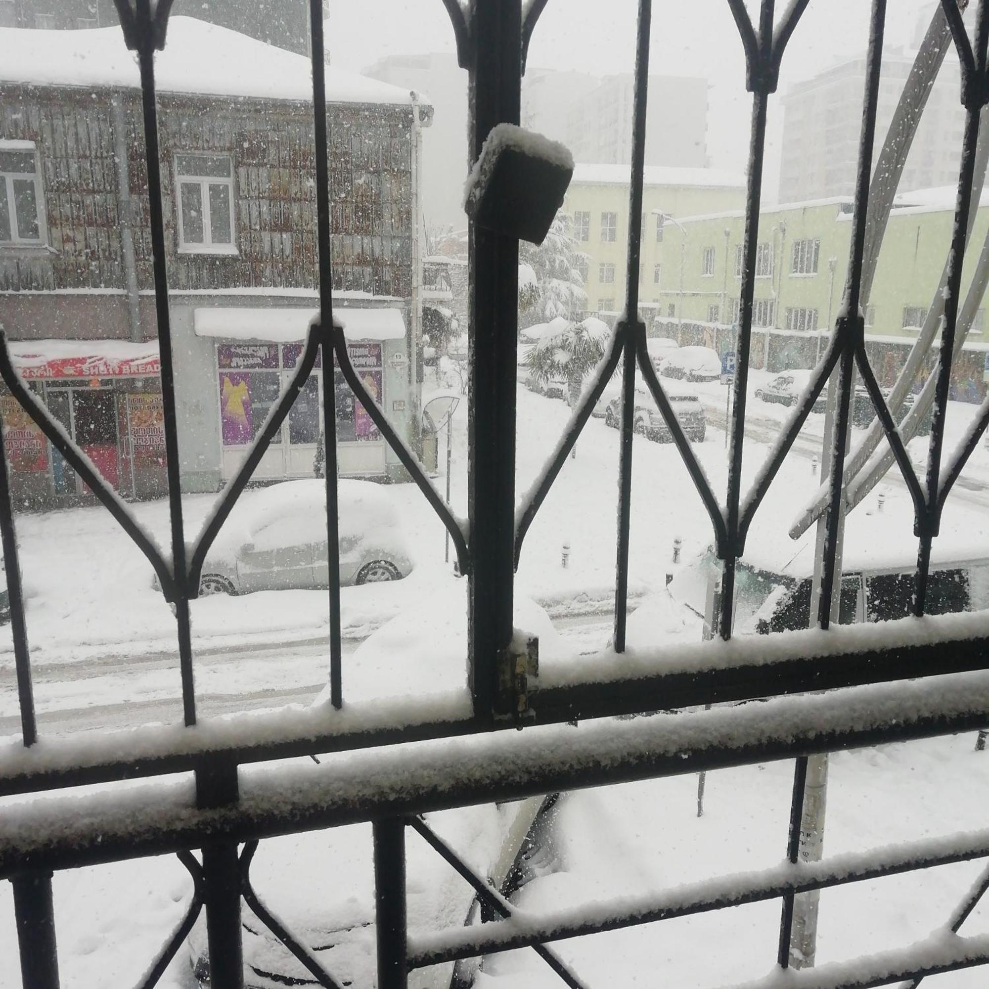 Enjoy The Hostel Батуми Номер фото