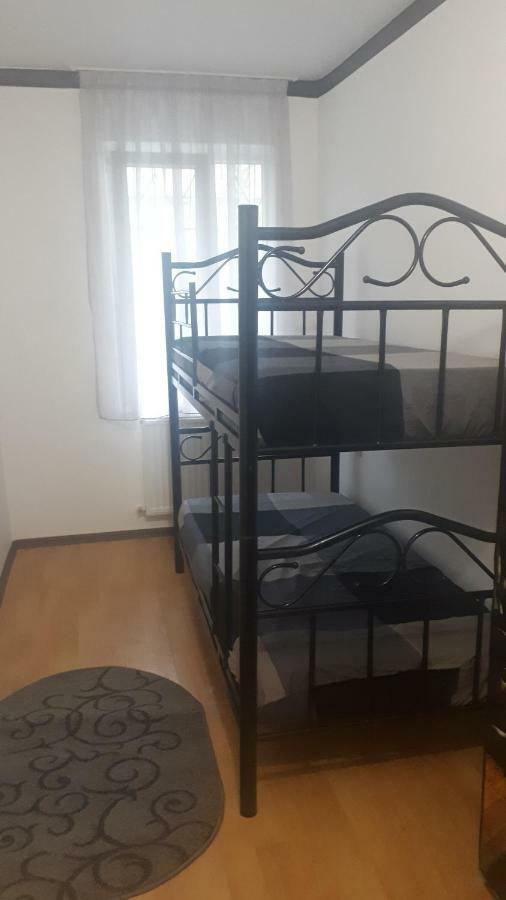 Enjoy The Hostel Батуми Экстерьер фото