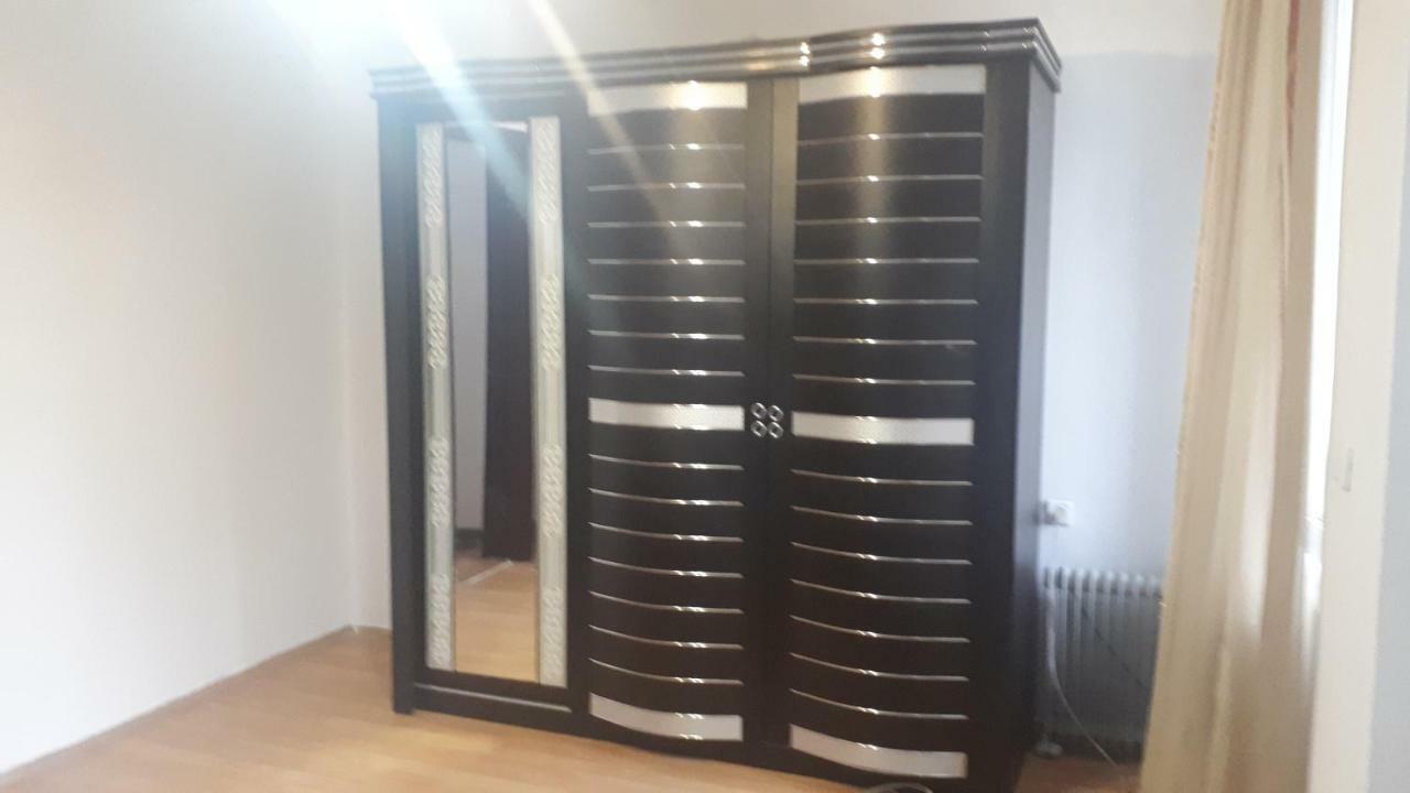 Enjoy The Hostel Батуми Экстерьер фото