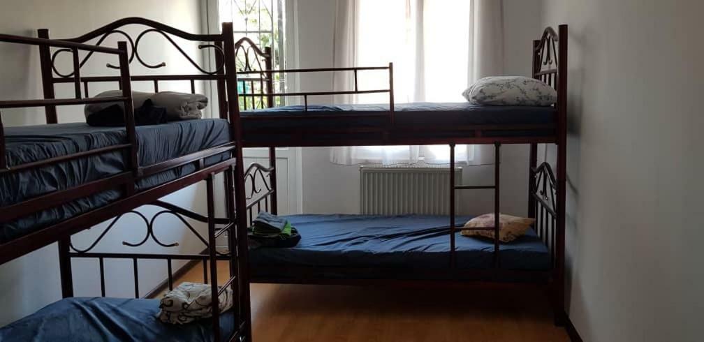 Enjoy The Hostel Батуми Экстерьер фото